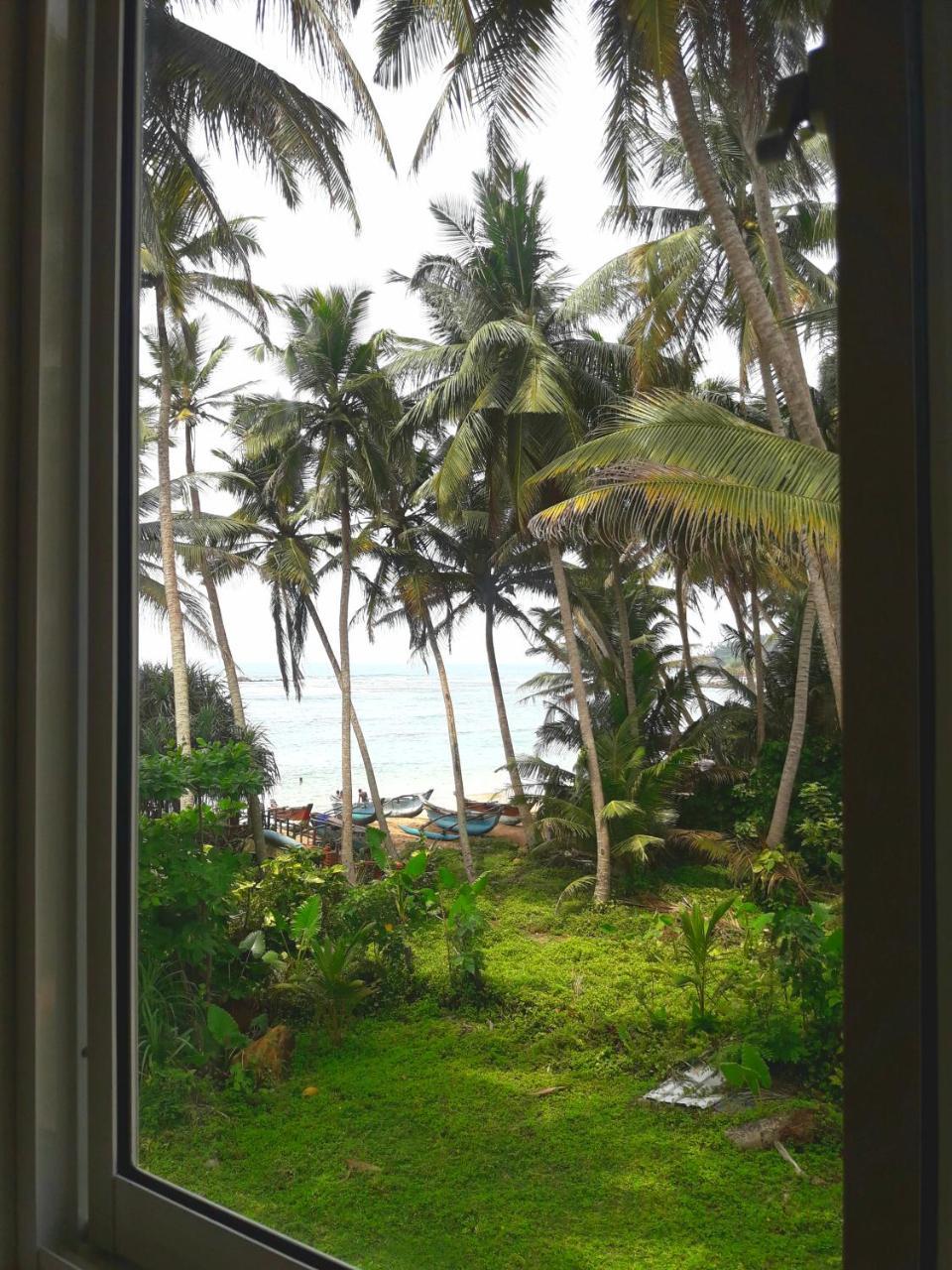 Sunray Rest - Beach View Homestay Mirissa Exterior foto